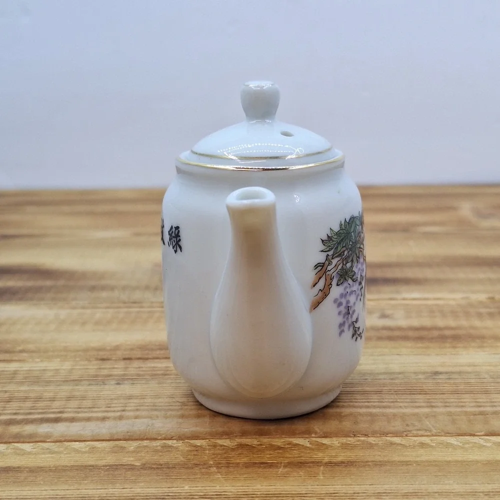 Unmarked small teapot